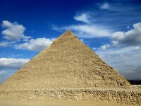 ギザの三大ピラミット　エジプト