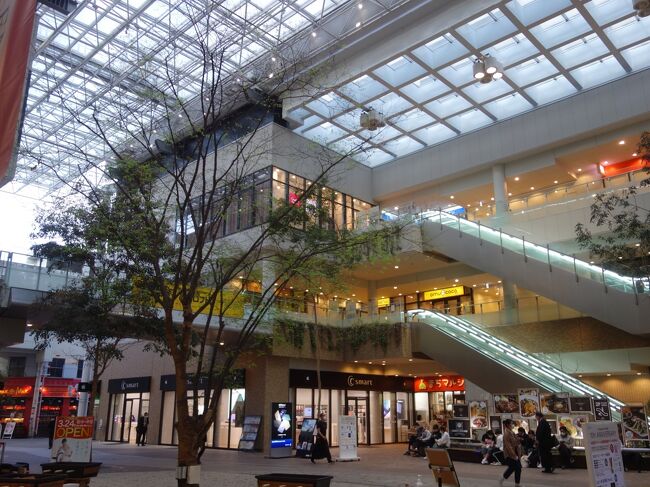 12年ぶりに高松市街を散策しました。アーケード街は,ちょっと部分的に改修してきれいになったようですが,基本的には,あまり変っていないようです。<br />2010年5月8日のブログがこれです。<br />https://4travel.jp/travelogue/10460649<br />