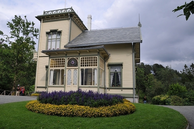 2015年ノルウェー旅行記　第4回　ノルウェーを代表する作曲家グリーグの家、「トロルハウゲン」へ