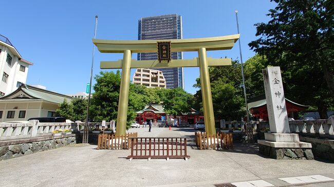 この旅の1番の目的は金運アップのご利益があるという金神社（こがねじんじゃ）に参拝すること。<br />お次は、1900年の歴史がある伊奈波神社へ。<br />岐阜市内をバスで移動、1泊2日旅行記です（子連れ）。<br /><br />織田信長像<br />金神社<br />伊奈波神社<br />長良公園<br />岐阜城<br />金華山ロープウェイ<br />岐阜城天守閣<br />名和昆虫博物館<br />ドーミーイン岐阜