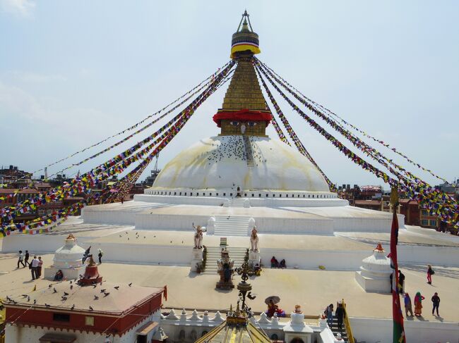 神々の国ネパールへ<br />世界遺産とヒマラヤ山脈！<br /><br />※約10年間に行った旅行の写真をアップ中（コメントは徐々に追記していきたいですが。。）<br /><br />