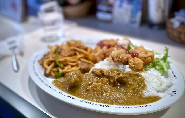 こだわりの『親子丼』と、大人のお子様ランチ『トルコライス』を食べてみる...（八起庵＋二丁目食堂トレド／神楽坂）