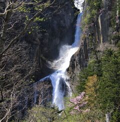 半年ぶり大雪山の雪解け水が流れる流星の瀧と銀河の滝を観る