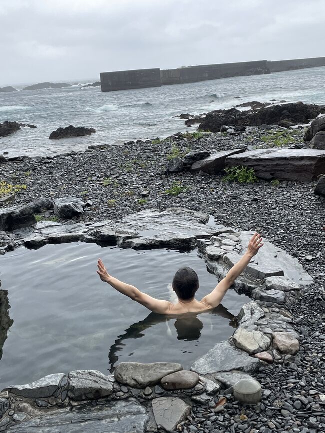 昨年行かれなかった屋久島にリベンジでやってきました。目的は宮之浦岳登山です。登山チャンスを2日取ってあります。今日は大雨の予報で明日天気回復の予報だったので島内観光をしました。