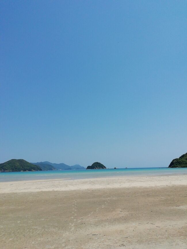仕事で担当した現場が3月に完成したのをこの目で見るために、1年ぶりに上五島に訪れた記録です。ほぼ昨年の行程に五島市の部分をカットした形です。<br />今回は滞在時間がほぼ24時間であること、訪れたのは中通島と橋でつながっている若松島だけであることからジェットフォイル+レンタカーにしました。<br /><br />昨年訪れたときの旅行記はこちらです。<br />その1:https://4travel.jp/travelogue/11730327<br />その2:https://4travel.jp/travelogue/11730403