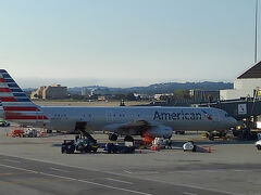 アメリカン航空 A321S アメリカ国内線ファーストクラス搭乗記・ロサンゼルス‐シカゴ(AA2776)＋現地の友人とロサンゼルス観光！