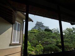 足場撤去が始まった福山城と福寿会館スイーツ