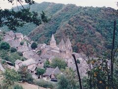 21年前、フランスを車で回りました、ロデズ～桃源郷コンクへ。朝は雲海が村を覆います。