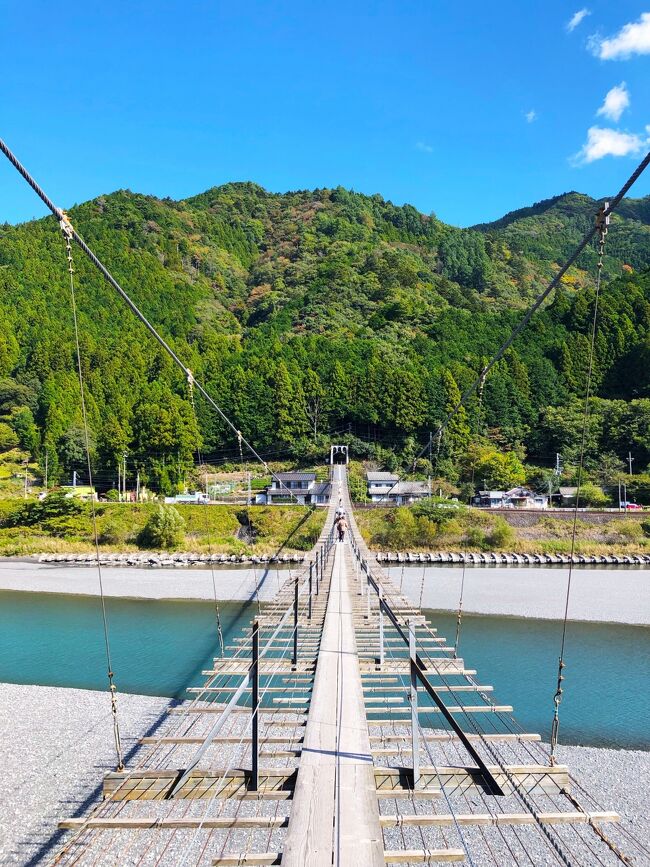 2021年7月に雨引観音の水中華を観光したメンバーで<br />次なる旅を企画し、大井川鐵道周辺を観光することに。<br />お目当ては絶景名高い大井川鉄道「奥大井湖上駅」と<br />マツコ有吉怒り心頭で放送された日本三大<br />「素人にはオススメできない吊橋」を渡る事！