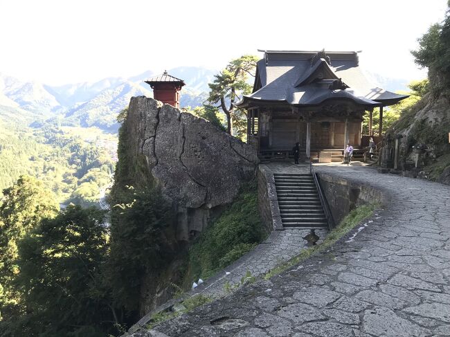 山形蕎麦に芋煮、玉こんにゃく、山形牛、お漬物に季節の果物と美味しいものを味わう旅。<br /><br />縁切寺の山寺は階段が続きます。以前は最後まで行かずに済ませたリベンジを決行。<br /><br />私にとっての悪縁、「上まで行くの大変そうだから、途中まででいいや~」という怠け心とさよならしてきました(笑)