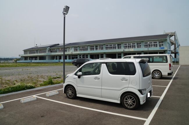 6回に分けてUPした東北・北海道旅行記も、これで最終章。Lastは宮城・福島編。東日本大震災による福島県の被害というと、どうしても東京電力福島第一原子力発電所の事故ばかりクローズアップされてしまうが、さらに加えて地震や津波の被害も忘れてはならない。<br /><br />表紙の写真は2021年10月に開館した、福島県浪江町にある「震災遺構・浪江町立請戸小学校」だが、かつてこの地区には半農半漁の集落があり、多くの人々の生活があった。しかし、大津波によりこの小学校だけ残して集落は消滅、さらに、原発事故の影響で災害危険区域に指定されたため、戻りたくても戻れない地域となってしまった。