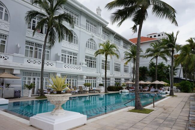 2016年末のマレーシア旅行です。<br />イースタン&amp;オリエンタル(E&amp;O) ホテルは、マレーシアのペナン島にあるコロニアル様式のホテルです。<br />1885年に設立され、その後何回かの改装を受けた後、2013年にこれまでのコロニアル形式のヘリテージウィングに加え、新館（ビクトリーアネックス）がオープンしました。<br />そんな新しく生まれ変わったホテルで、2017年のカウントダウンを迎えました。<br />なお、ヘリテージウイングはその後2019年にリニューアルオープンしたようです。<br />