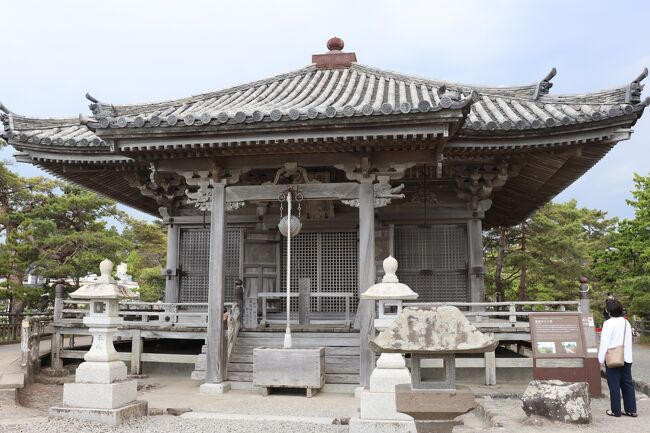 今回は四寺回廊巡礼が目的の旅です。<br /><br />この日は2日目で松島観光をしました。<br />が、ゲリラ豪雨で早々と次の宿泊地へ。<br />早すぎてチェックインできず1時間近く待つことに。<br />こんなことだったら新幹線に乗らなければよかった・・・。<br /><br />1日目:山形の立石寺<br />2日目:宮城の瑞巌寺<br />3日目:岩手の毛越寺→中尊寺<br /><br />この参拝順路は松尾芭蕉と同じです。<br /><br />徒歩記録<br />1日目:25,133歩 18.3キロ <br />2日目:21,513歩 14.8キロ <br />
