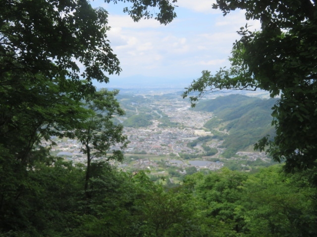 秩父・長瀞町の野上駅から横隈山（よこがいさん）に登りました