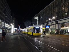 ドイツ鉄道の旅（その１０ バスとトラム、Sバーンで夜の東ベルリンを散策）