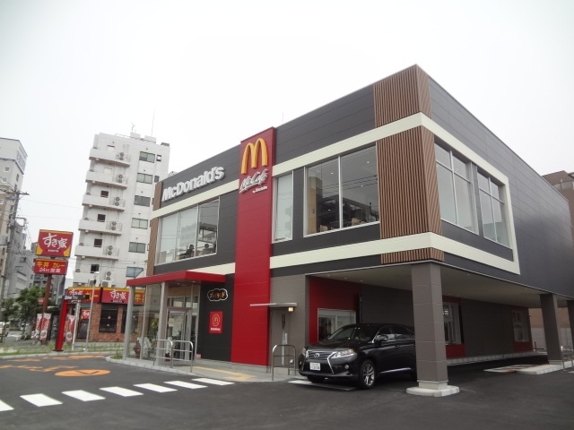 　令和4年６月大田区大森北に　マクドナルド「大森北店」が開業しました。<br />　大森駅から徒歩７分の場所にあります。駐車場あるので　便利です。<br />