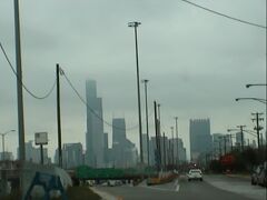 イリノイ州シカゴ(大阪市の姉妹都市)　－　雲の上までそびえ立つ高層ビル群