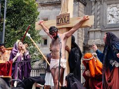 メキシコシティのセマナサンタでイエスキリストの受難を再現 (Passion of the Christ in Semana Santa)