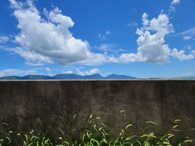 今日、久しぶりに好天気ですから、又、屯門の小欖で釣りをしました~ 日焼けしながら釣りなんて最高でした! そして、今回は4種類の魚も釣れてとても楽しかったです~