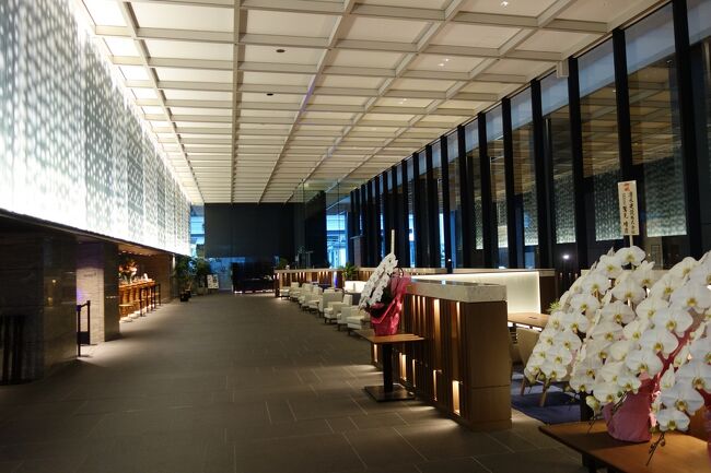 ラビスタ東京ベイ 市場前駅、豊洲ぐるり公園、春海橋公園へ朝散歩<br />今日は日曜日なのでまぐろの競市は残念ながら見れませんでした。<br />