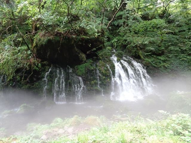 元滝伏流水と獅子ヶ鼻湿原