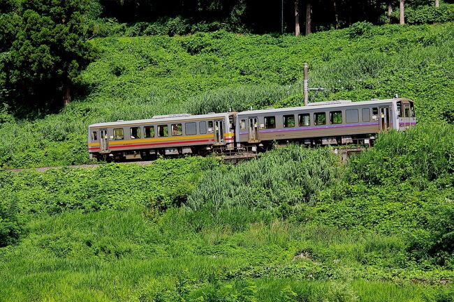 ひたすら列車に乗っているだけです。<br />今回はほくほく線と大糸線に乗ります。<br />リゾートビューふるさとにも乗れました。<br /><br />帰りは居酒屋新幹線[https://www.mbs.jp/izakayashinkansen/]状態です。