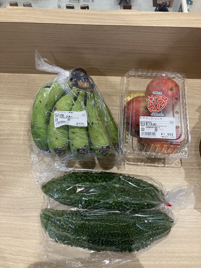 先月今年のノルマを無事に達成。<br />夏休みは高いので予約を見合わせていましたが、1ヶ月以上JALに乗れない禁断症状が出てきてしまいました💦<br />そのため、直前でも申し込めるどこかにマイルを使って満たすことにしました。<br />前回は羽田でしたので今回は伊丹から出発します。