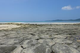 初めての久米島４日間【１日目前編】島内観光バス「く～みん号」でミーフガー、比屋定バンタ、畳石などへ