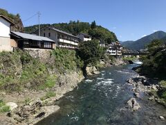 郡上八幡（岐阜県）を歩く：山間の清流と古い町並みを