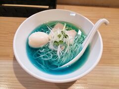 ’２２　東京さんぽ　渋谷グルメ（VIRONのモーニング、ロクシタンカフェ、吉法師の青いラーメン）