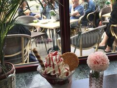 Delicious fruits & ice cream in Berlin ベルリンの果物とアイスクリーム