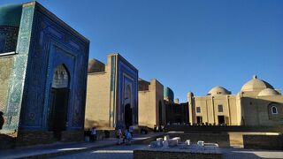 ⑧ 3日目のウズベキスタン　サマルカンド　死者の都シャーヒ・ズィンダ廟群へ