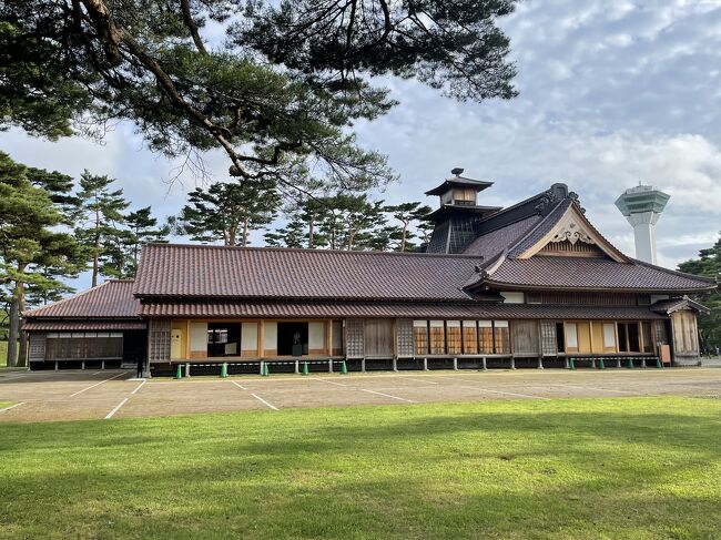 4月の函館旅行が不完全燃焼に終わり、近いうちにリベンジしたいと思いつつも、ハイシーズンの夏は無理だろうと諦めていたのですが。<br />運良くセールで航空券が取れたので、弾丸で行ってきました。<br />予定通りにいかなかったところはありますが、前回と合わせて行きたかったところはほぼ全て回れたので、大満足の旅となりました。<br />前回の旅行記と合わせてどうぞ。<br /><br />https://4travel.jp/travelogue_group/43470