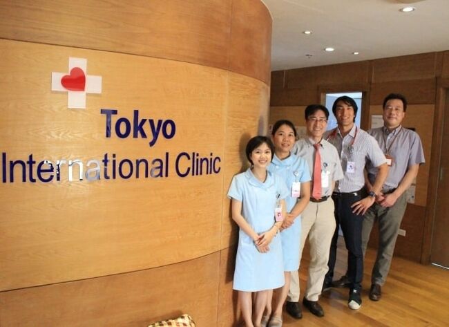 私がVietnamにいった8/6~8/16は日本から出国時はPCR検査が不要で<br />帰国時の日本入国では,Vietnamでの現地PCR検査が必要でした。<br />友人の紹介で「日系の東京インターナショナルクリニック」が<br />問い合わせしても「丁寧なお答え」「親切なアドバイス」のクリニックという事で紹介して<br />頂き「PCR検査」を受けました。<br />当時とはホテルまでお迎えに来ていただき、帰りもホテルまで送ってもらい<br />丁寧な対応でした。<br />大変助かりました。<br />HANOIに行かれる方はぜひご利用をお勧めいたします。<br /><br />www.tokyo-clinic.tokyo/ja<br /><br />連絡先 Contacts. Tel:024 3661 1919. Fax:024 3661 1818. Address:10F, Hanoi Tourist Building, 18 Ly Thuong Kiet Street, Hoan Kiem District, Hanoi. E-mail:info@tokyo-clinic.tokyo. …<br /><br />医師紹介<br />医師紹介. Tel:024 3661 1919. Fax:024 3661 1818. Address:10F, Hanoi Tourist …<br /><br />当院について<br />ハノイ駐在員とご家族の皆様、出張、旅行で来られた方、健康に不安を感じたら …<br /><br />健康診断<br />東京インターナショナルでは企業健診、ベトナム人の日本派遣前健診、一般健診 …<br /><br />検査<br />MRI. Tel:024 3661 1919. Fax:024 3661 1818. Address:10F, Hanoi Tourist …<br /><br />ご挨拶<br />ハノイ駐在員とご家族の皆様、出張、旅行で来られた方、健康に不安を感じたら …<br /><br />心理カウンセリング<br />心理カウンセリング. Tel:024 3661 1919. Fax:024 3661 1818. Address:10F, …<br /><br />胃内視鏡<br />胃・大腸内視鏡. Tel:024 3661 1919. Fax:024 3661 1818. Address:10F, …<br /><br />メンタルヘルス<br />メンタルヘルス. Tel:024 3661 1919. Fax:024 3661 1818. Address:10F, …<br /><br /><br /><br /><br /><br /><br />