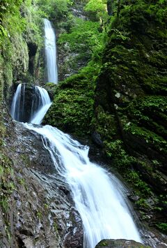 2022年の盛夏に、ふらっと栃木温泉旅《３》～塩原温泉郷の美しい緑の渓谷を歩く～