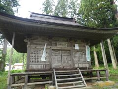 県指定有形文化財　大国主神社へ