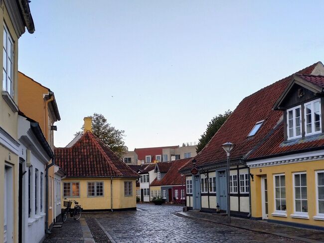 秋の週末旅行は子連れでデンマークへ。<br />Odense一泊<br />Legoland(Vejle一泊)<br />Copenhagen