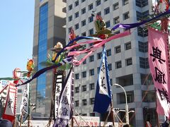 【沖縄】３年ぶりに帰ってきた旗頭行列にカメラもスマホもあちこ～こ～①西の７旗