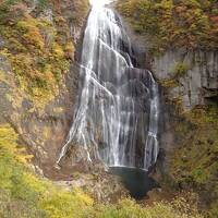 紅葉の幸兵衞滝と安の滝