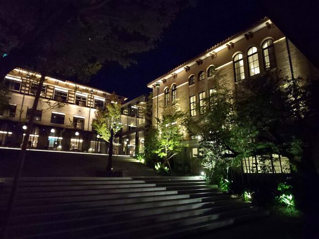 ※「ザ・ホテル青龍 京都清水」に泊まってみたかったので!【京都&神戸おひとり様2泊3日ホテル旅 vol.1】https://4travel.jp/travelogue/11788880 のつづきです※<br /><br />~~~~~~~~~~~~~~~~~~~~~~~~~~~<br /><br />2022年10月、ひとりで関西方面に2泊3日でホテルステイしてきました。<br />きっかけは、「ザ・ホテル青龍 京都清水」で使える一休.comの「20,000円オフクーポン」<br /><br />「ザ・ホテル青龍 京都清水」は一度泊まってみたかったホテル。<br />クーポンの案内メールを見てからすぐに日程検索をして、なるべくお得に行ける日で予約しました。<br />早割り価格で朝食つき・プライベートバス利用特典つきの宿泊プランで、かなりお得なステイになりました。<br />予約したのが「全国旅行支援」の話がまだ出ていない頃でしたので、そもそものレートがとても安く、加えて20,000円オフクーポン利用でラッキーでした。<br /><br />ホテルステイはいつも娘と2人で行っていましたが、今年の春に猫を飼い始めてからは家を空けづらくなった為、今回はおひとり様でホテルを満喫してきました。<br /><br />せっかく飛行機に乗って出掛けるので、ついでにもう一泊「神戸ベイシェラトン」も泊まってみました。。が、「ザ・ホテル青龍 京都清水」が超良すぎたせいもあってがっかりステイになってしまいました。その様子はvol.3にあります。
