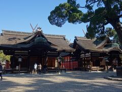 住吉大社に参詣。いかにも上方の神社です。