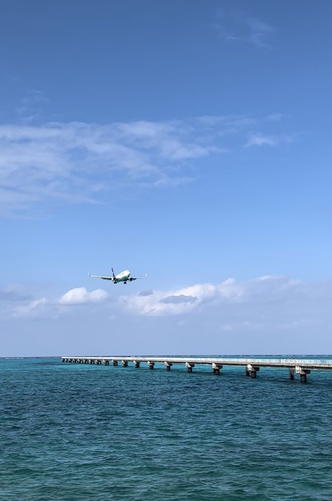 いつまでも元気になれない私に、宮古島に行こう！と友達が誘ってくれた♪<br />散々、メディアでも4トラでも目にしてきた宮古島だったけれど、実際見る光景は想像以上に壮大で優しくて、この気持ちを表現する言葉が見つからない。<br /><br /><br />昨年中に旅行記をあげたかったけれど、今になってしまった。<br />写真を見ながらあの時の感動が蘇ってきて、うっとり。<br />旅行記を書きながら、心はふたたび宮古島へ(*^_^*)