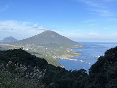 11月でも半袖でOK。温泉と海鮮パラダイスの八丈島一泊二日旅。