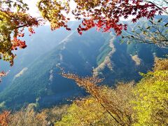 昇り龍の紅葉をもとめて～奈良県深部の谷へ