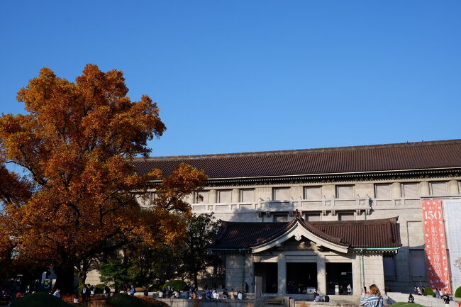 秋の上野のカメラ散歩です。国宝展目当てに東京国立博物館へ！<br />今年の東京の紅葉は早いです～！お天気のよい日曜日、人が多いですが気持ちよかったです。