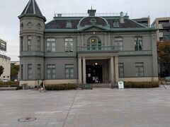 旧福岡県公会堂貴賓館と福岡市赤煉瓦文化館から中州周辺
