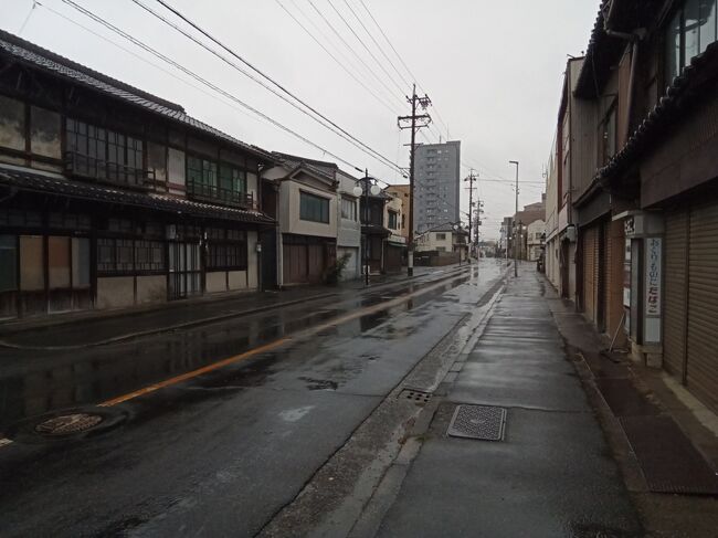 名鉄1dayまる乗り切符(1日フリー乗車券)を利用して、愛知県のいくつかの町で、街歩きをしてきました。津島、有松、高浜を訪れました。<br />