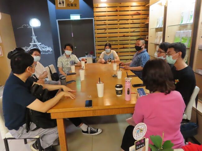 高雄滞在記(高雄日本語交流会/後駅商圏ほか) 2022/11/20-12/05<br /><br />・スマートウォッチ 高雄 2022/11/20<br />・孫 高雄 2022/11/25<br />・久し振りの蟹 高雄 2022/11/25<br />・高雄日本語交流会 高雄 2022/11/26<br />・川庭牛肉麺 高雄 2022/11/26<br />・後驛成衣商圏(後駅商圏) 高雄 2022/12/05