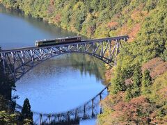 美しい彩りの只見線紅葉2022～車窓風景と第1只見川橋梁、アーチ３兄弟を訪ねて～（福島）