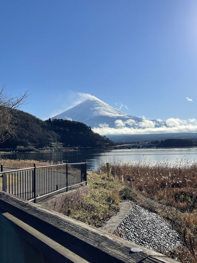 今回もどこに行こうか迷った結果河口湖へ<br />前から気になっていた【ふふ】にしました。<br /><br /><br /><br /><br /><br /><br /><br />136500